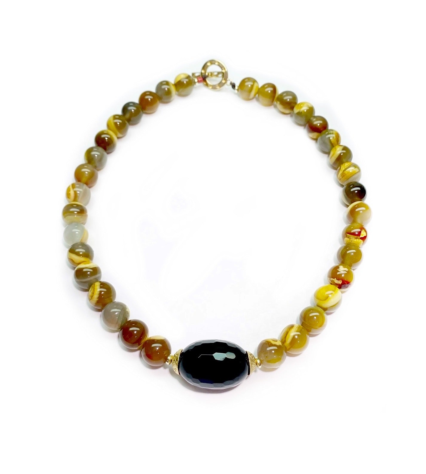 Collar Corto Ágatas Amarillas y Centro Negro - GRANATE 27