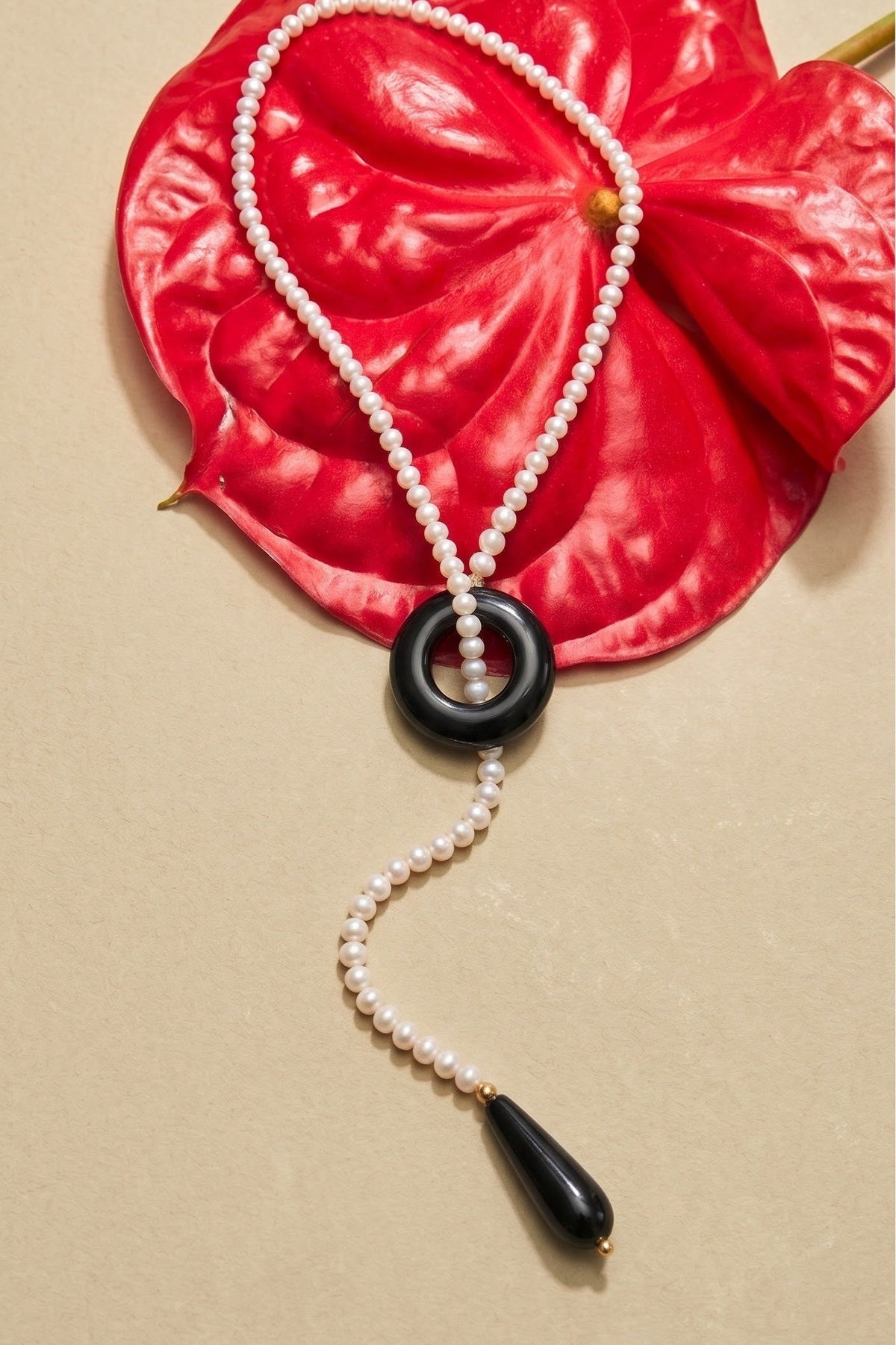 Collar de Perlas y Ónix - GRANATE 27