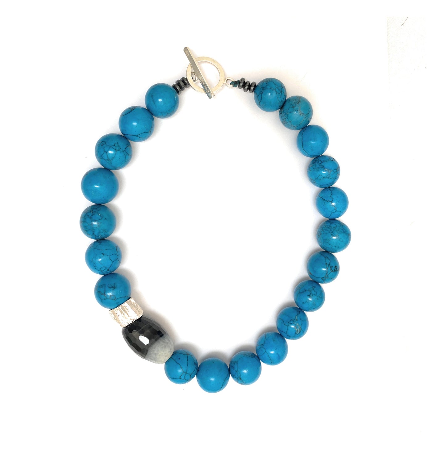 Maxi Collar de Howlita y Ágata Negra - GRANATE 27