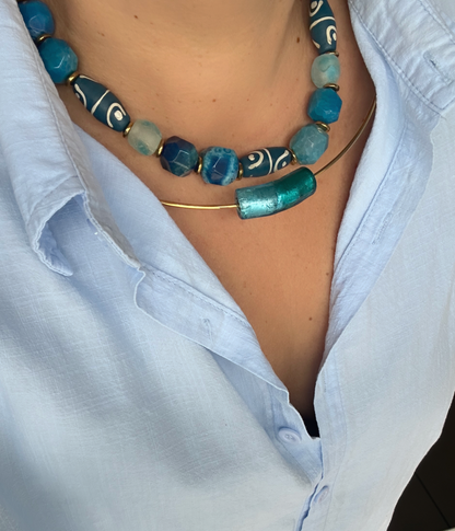 Collar de Azul de Ágatas y Vidrio Africano