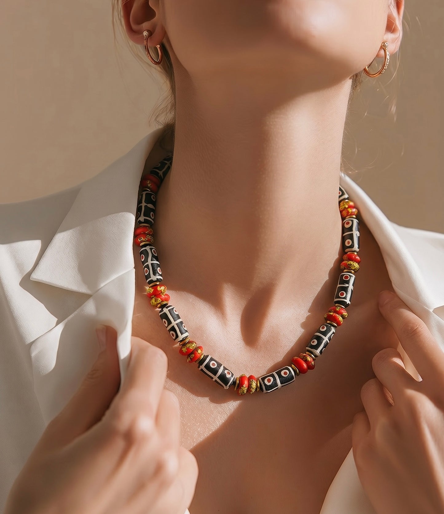 Collar Negro de Vidrio Africano