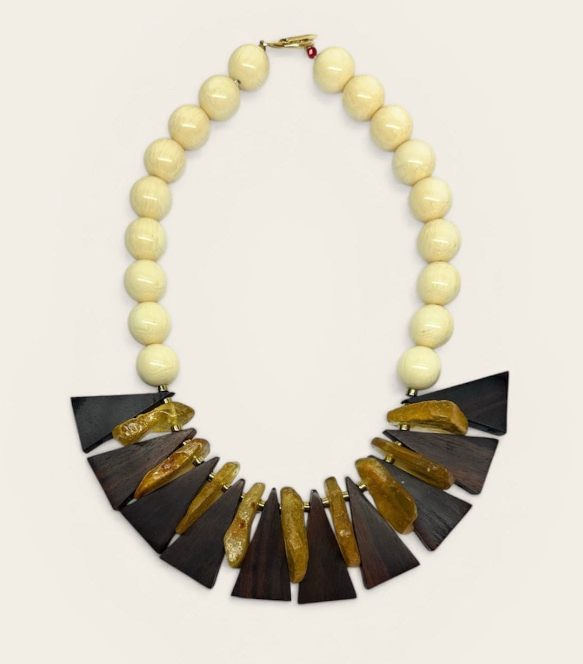 ALMA | Collar Ámbar y Madera - GRANATE 27