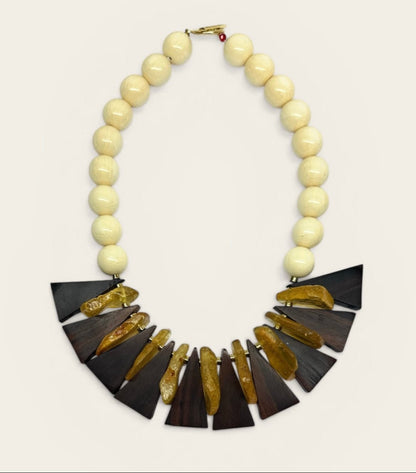 ALMA | Collar Ámbar y Madera - GRANATE 27