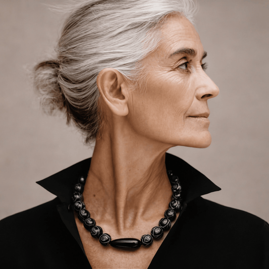 ALMA | Collar Native de Jade Antiguo y Ónix - GRANATE 27