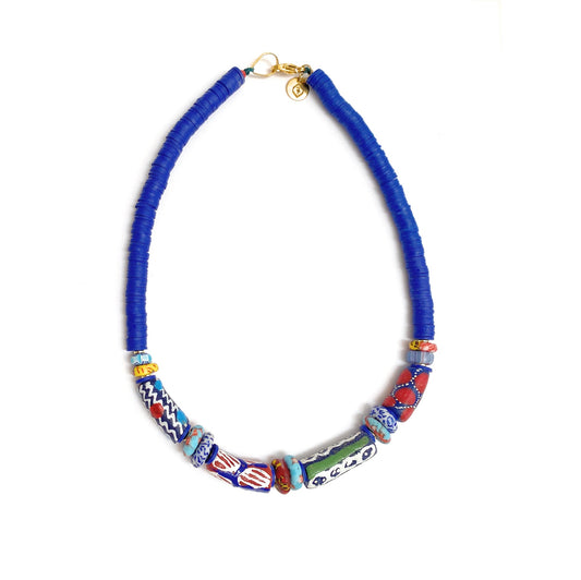 Collar Azul con Vidrio Africano - GRANATE 27