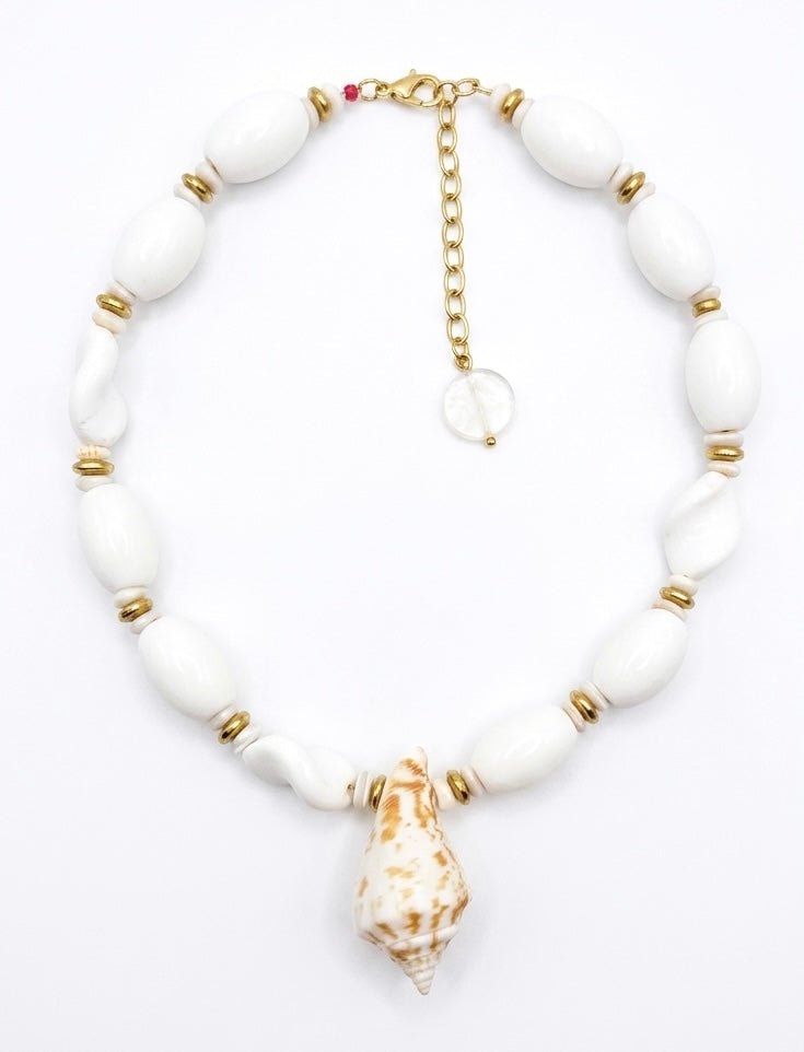 Collar Blanco de Cerámica y Concha Natural - GRANATE 27