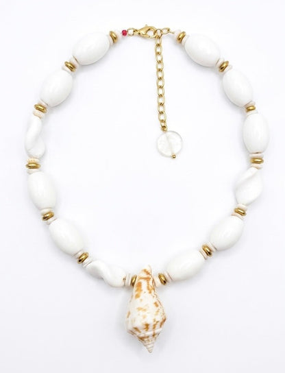 Collar Blanco de Cerámica y Concha Natural - GRANATE 27