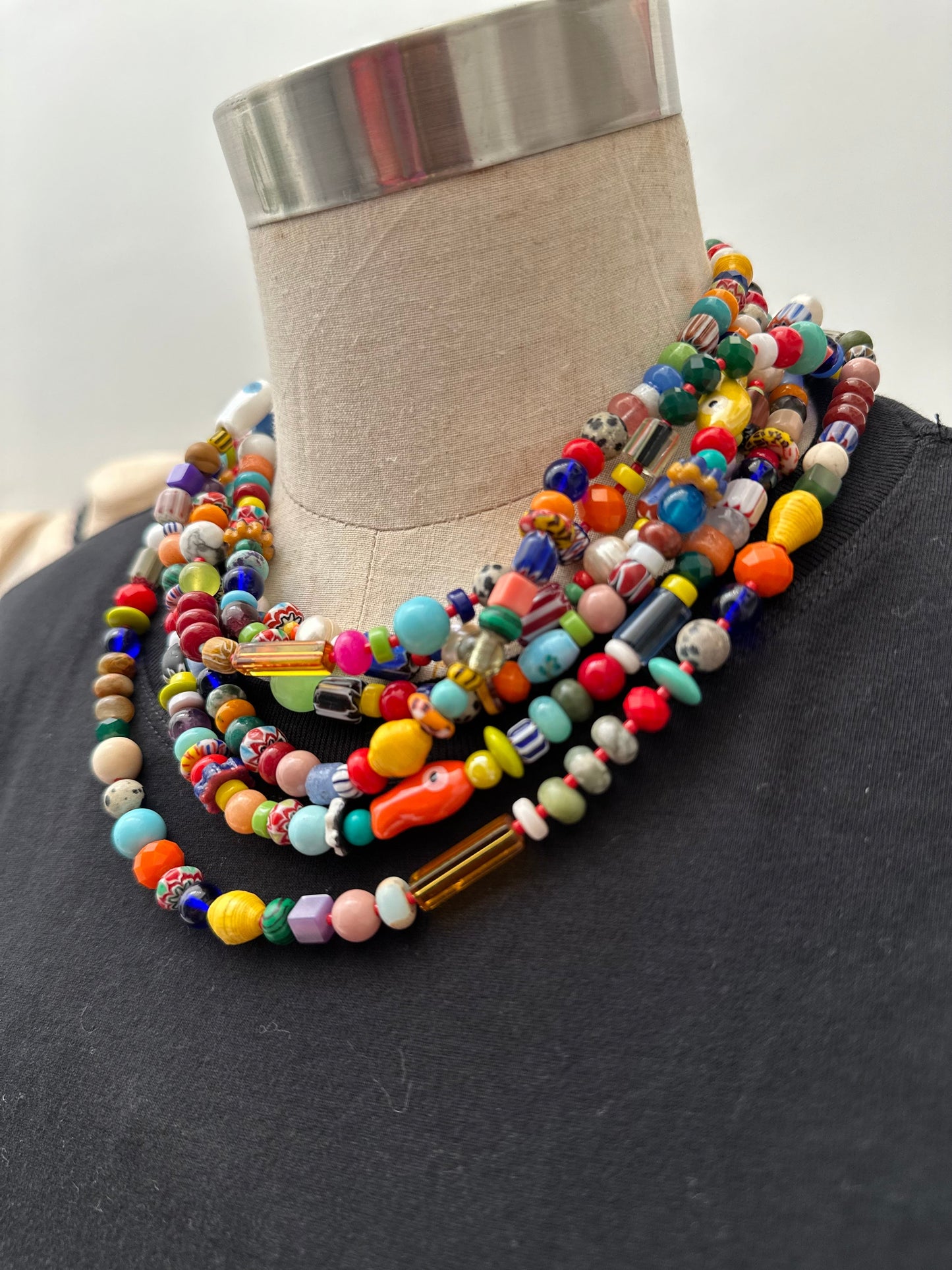 Collar Corto Abby Mix Vidrio Africano - GRANATE 27