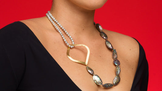 Collar de Abalone y Perla Gris - GRANATE 27