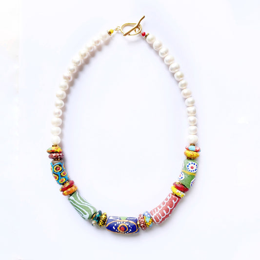 Collar de Perla Cultivada y Vidrio Africano - GRANATE 27