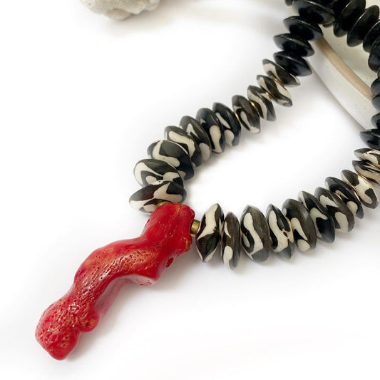 Collar Étnico Madera, Hueso y Coral Rojo - GRANATE 27