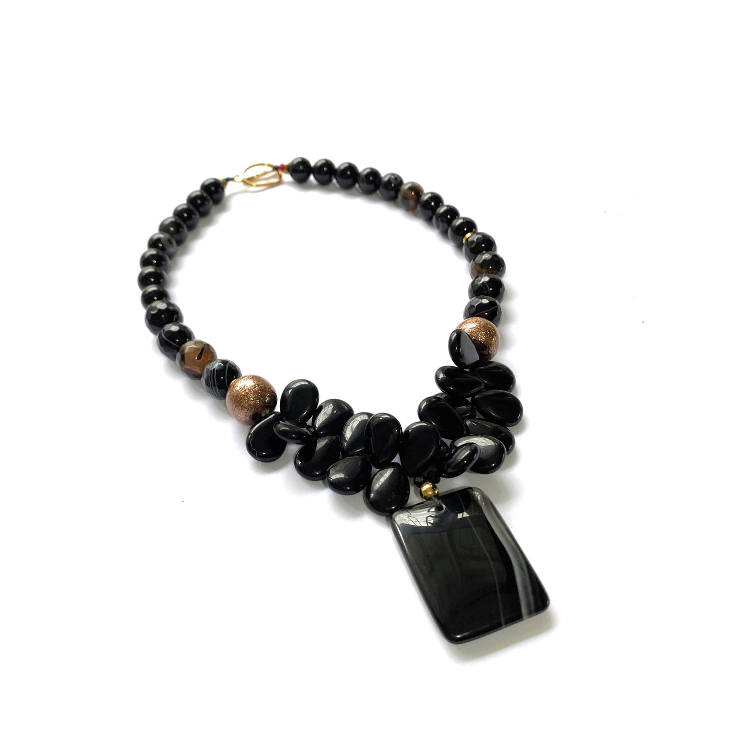 Collar  elegante color Negro - GRANATE 27