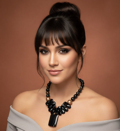 Collar de Piedras negras - GRANATE 27