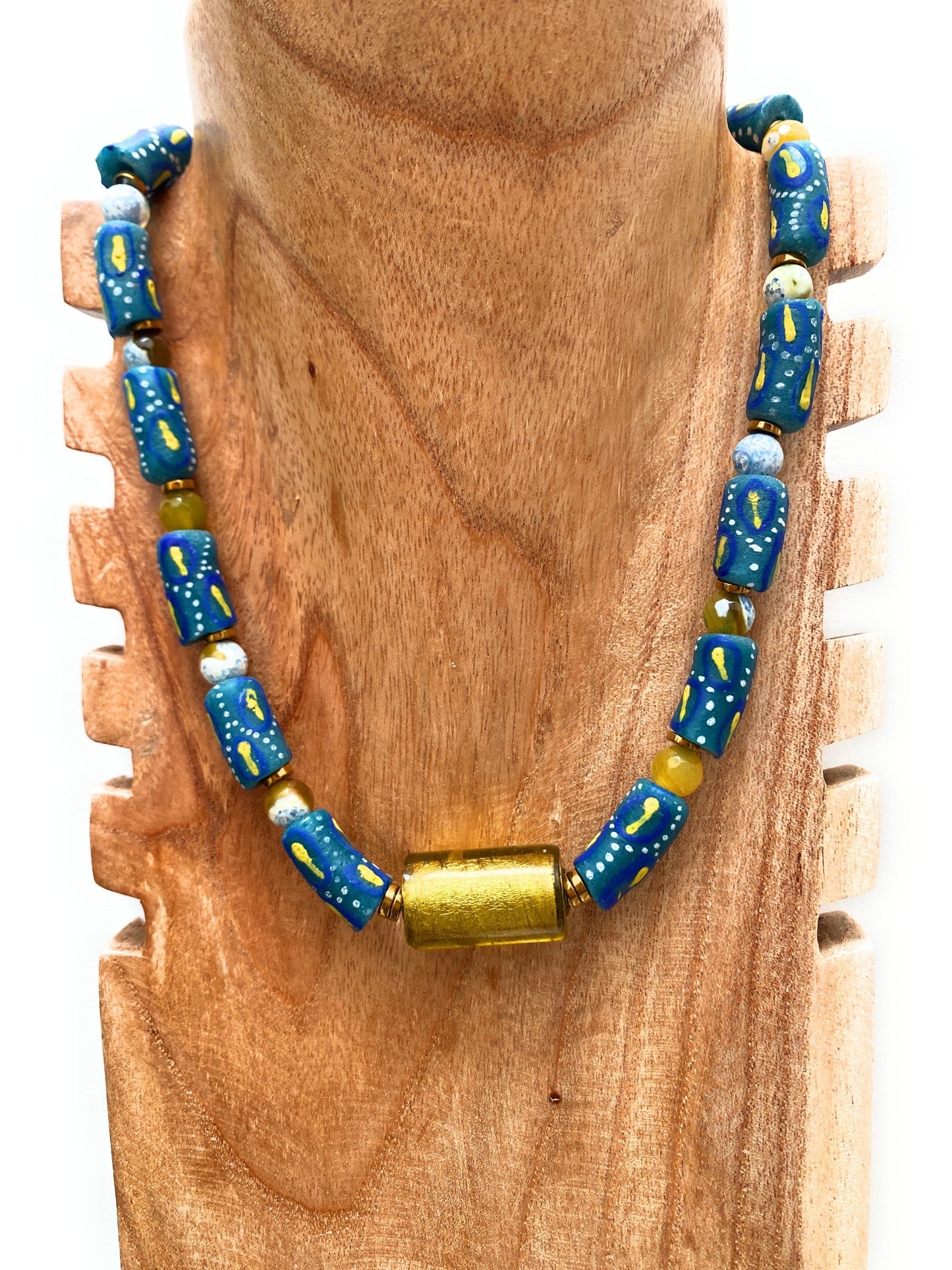Collar Teal de Vidrio Africano y Murano Gold - GRANATE 27