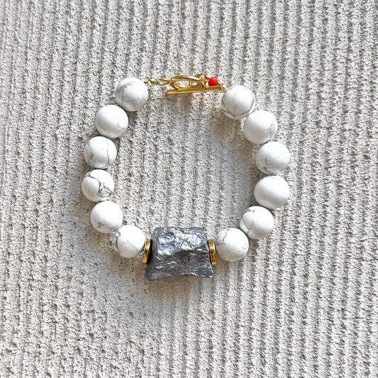 Pulsera de Howlita Blanca y Cuarzo - GRANATE 27